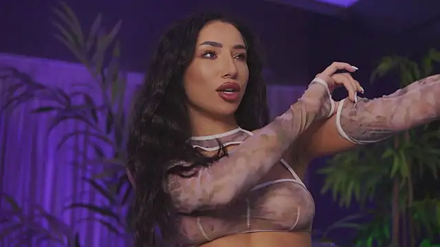 GinaValentinna online show from 04.22.26
