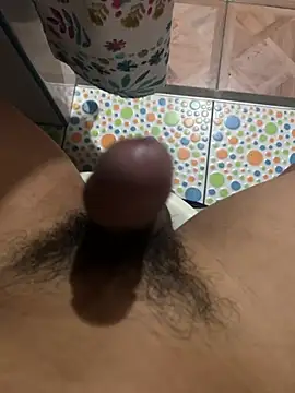 Snapshot of thediference chatting on 12.16.24 thediference online show from 12.16.24