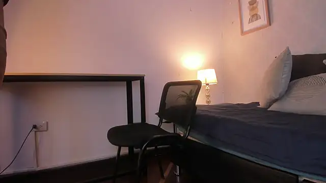 Caroline dh online show from 02.21.26