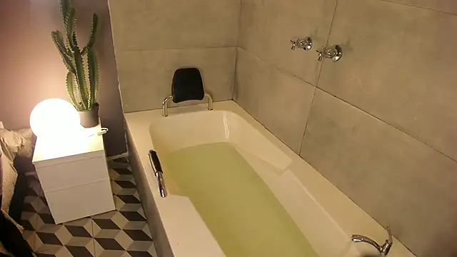 Caroline dh online show from 03.13.26