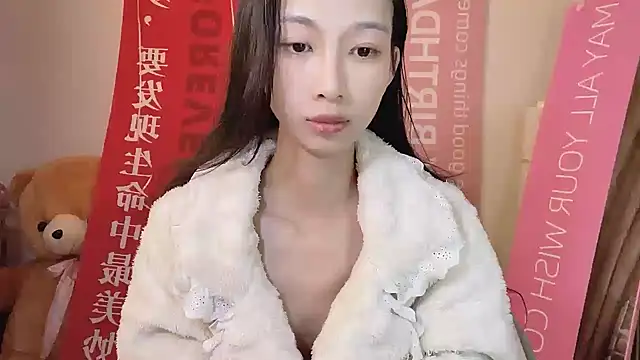 Snapshot of Lili-2 chatting on 12.02.24 Lili-2 online show from 12.02.24