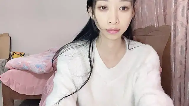 Snapshot of Lili-2 chatting on 02.03.25 Lili-2 online show from 02.03.25