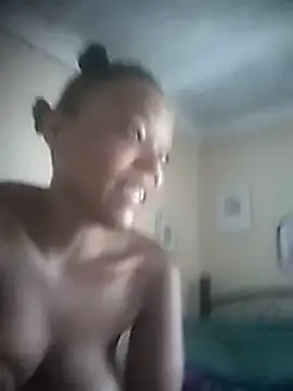 Snapshot of Feathergal69_ chatting on 12.19.24 Feathergal69 online show from 12.19.24