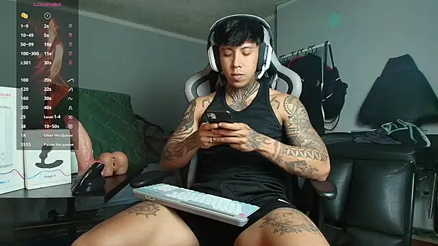 Nickhot0609 online show from 09.22.25