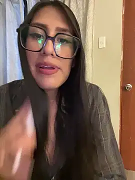 AleFantasy0001 online show from 12.20.25