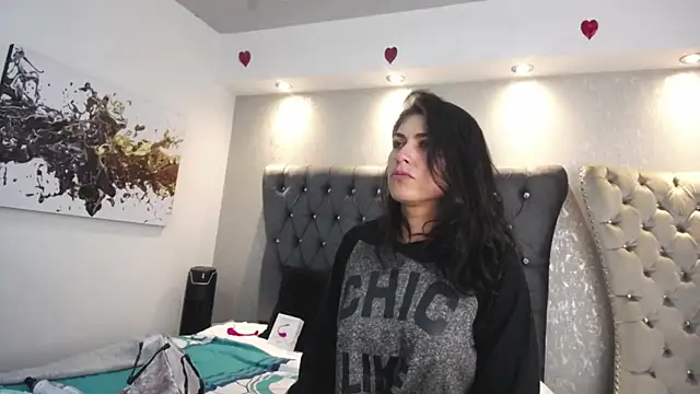 Melodi Roux online show from 03.04.25