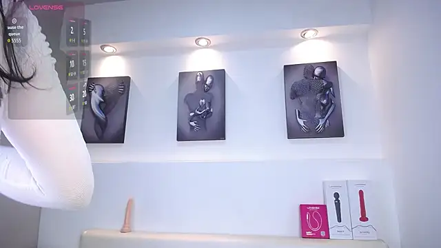 Melodi Roux online show from 11.25.25