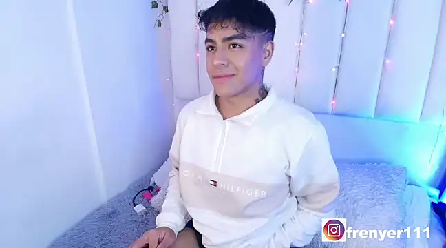 Snapshot of kiing_azahell chatting on 01.16.25 kiing azahell online show from 01.16.25