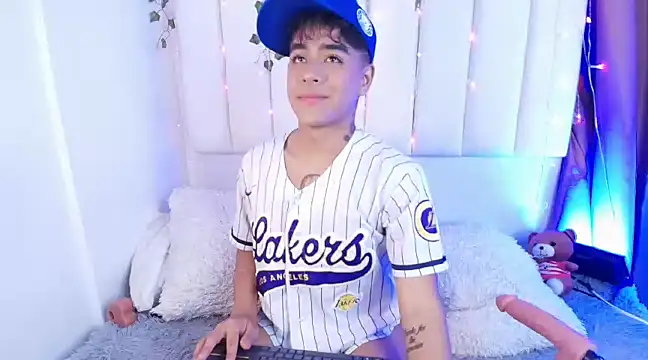 kiing azahell online show from 01.17.25