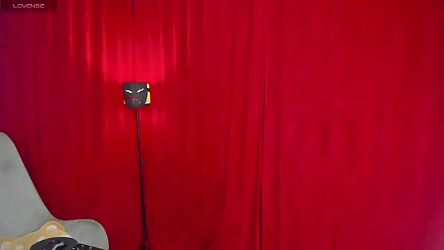 HakuRukushka online show from 01.04.25