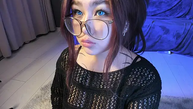 Yuriko May online show from 01.29.25