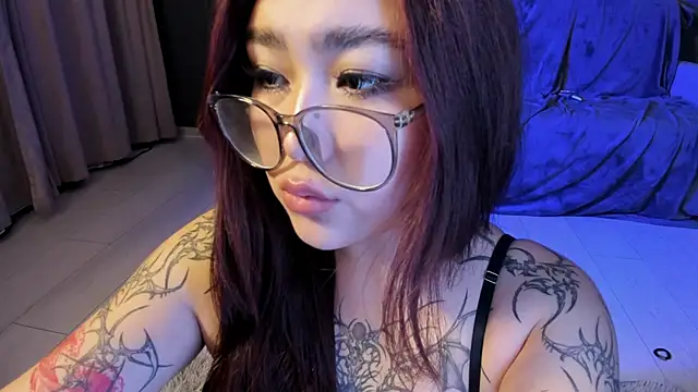 Yuriko May online show from 02.07.25