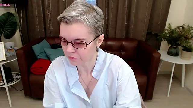 Cutie Erikaa1 online show from 01.11.25