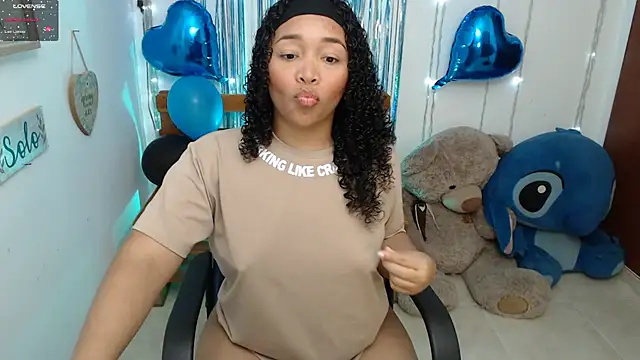 Snapshot of _africax chatting on 12.29.24 africax online show from 12.29.24