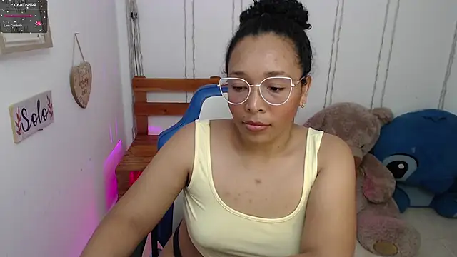 Snapshot of _africax chatting on 02.26.25 africax online show from 02.26.25