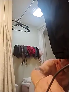 Snapshot of geilerschwanz64 chatting on 11.06.25 geilerschwanz64 online show from 11.06.25