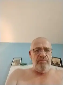 Snapshot of geilerschwanz64 chatting on 11.13.25 geilerschwanz64 online show from 11.13.25