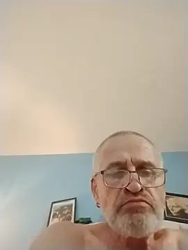 Snapshot of geilerschwanz64 chatting on 11.28.25 geilerschwanz64 online show from 11.28.25