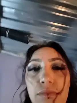 Snapshot of katianzayn chatting on 11.20.25 katianzayn online show from 11.20.25