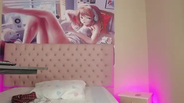 Snapshot of alice_sofia chatting on 02.08.25 alice sofia online show from 02.08.25