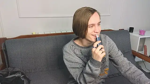 Snapshot of nikompell chatting on 01.07.25 nikompell online show from 01.07.25