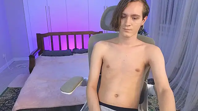 Snapshot of nikompell chatting on 01.22.25 nikompell online show from 01.22.25