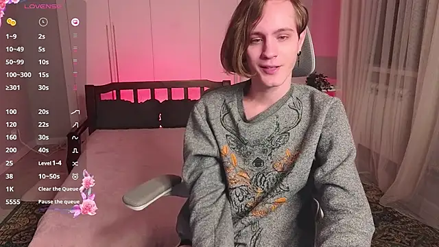 Snapshot of nikompell chatting on 01.24.25 nikompell online show from 01.24.25