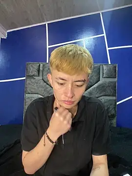 Snapshot of nico_18x chatting on 02.01.25 nico 18x online show from 02.01.25