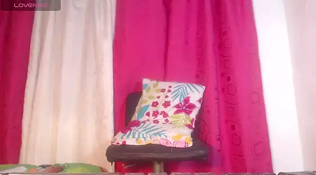 Snapshot of princes_bigcock_1 chatting on 12.05.24 princes bigcock 1 online show from 12.05.24