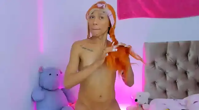 Snapshot of StassieBell chatting on 02.18.25 StassieBell online show from 02.18.25