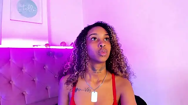 Snapshot of Triipsy chatting on 01.11.25 Triipsy online show from 01.11.25