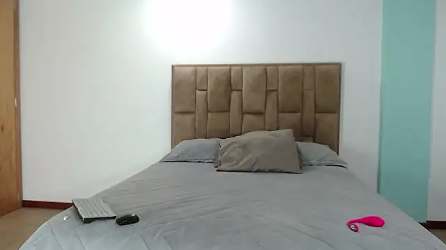 Snapshot of aleejhandraa chatting on 01.07.26 aleejhandraa online show from 01.07.26