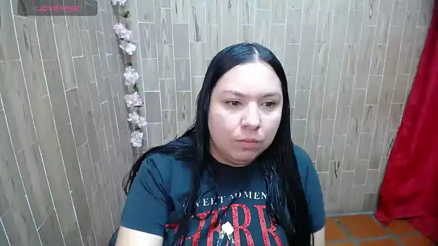 Snapshot of solyeria chatting on 03.11.26 solyeria online show from 03.11.26