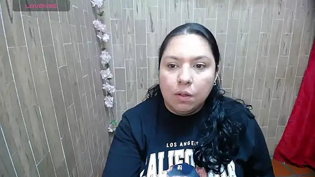 solyeria online show from 04.17.26