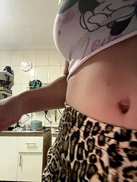 Bia sexynovaes online show from 12.23.25