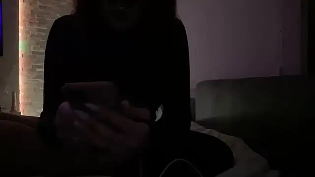 Snapshot of DominaCat75 chatting on 12.02.24 DominaCat75 online show from 12.02.24