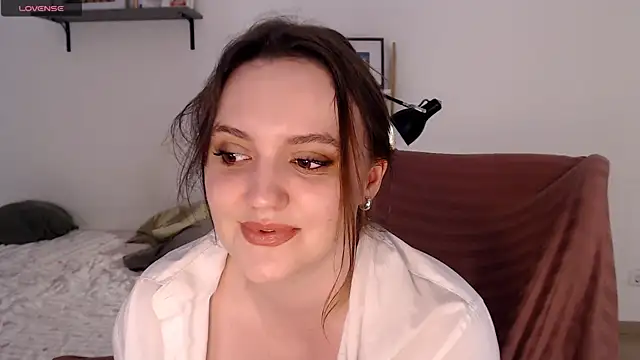 Lella Ryann  online show from 07.16.26