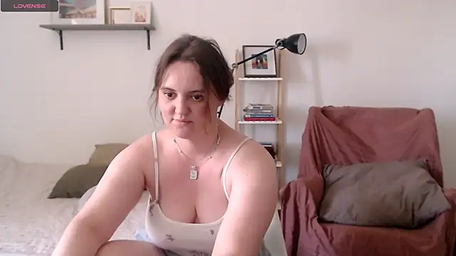 Lella Ryann  online show from 07.18.26