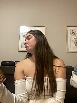 imlindapink online show from 02.26.25