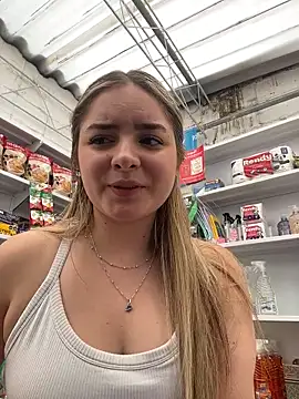 imlindapink online show from 01.31.26