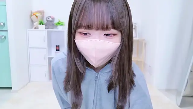 Snapshot of 328_mitsuha chatting on 10.18.25 328 mitsuha online show from 10.18.25