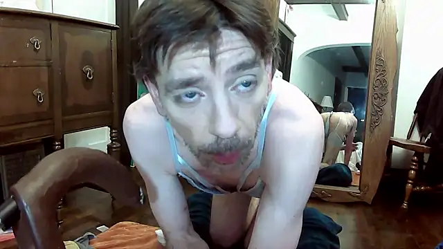 Snapshot of MaxJr8008 chatting on 09.16.25 MaxJr8008 online show from 09.16.25