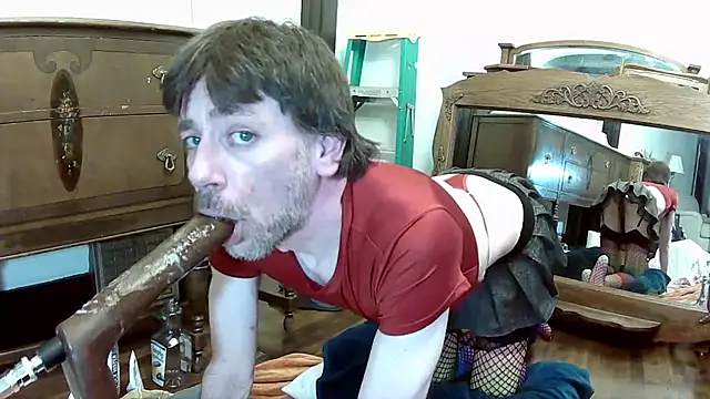 Snapshot of MaxJr8008 chatting on 09.19.25 MaxJr8008 online show from 09.19.25