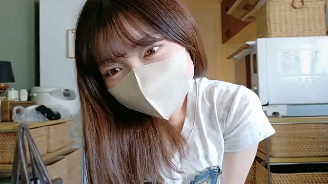  Yui  online show from 09.16.25