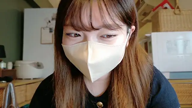  Yui  online show from 09.28.25