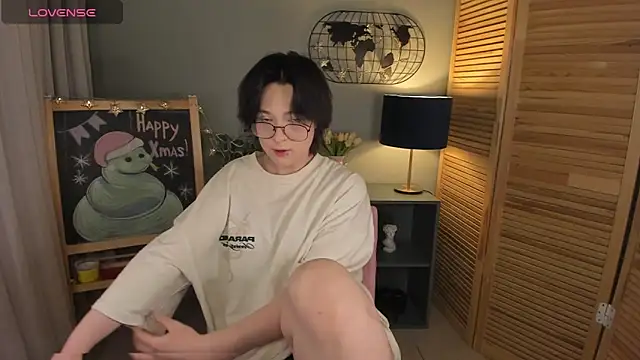 fiamoory online show from 02.04.25