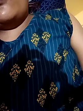 Snapshot of Radhikadavi879 chatting on 02.04.25 Radhikadavi879 online show from 02.04.25