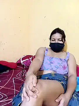 Snapshot of Radhikadavi879 chatting on 02.22.25 Radhikadavi879 online show from 02.22.25