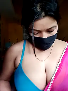 Snapshot of Radhikadavi879 chatting on 09.26.25 Radhikadavi879 online show from 09.26.25