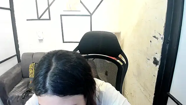 Snapshot of JulietaKane chatting on 09.11.25 JulietaKane online show from 09.11.25
